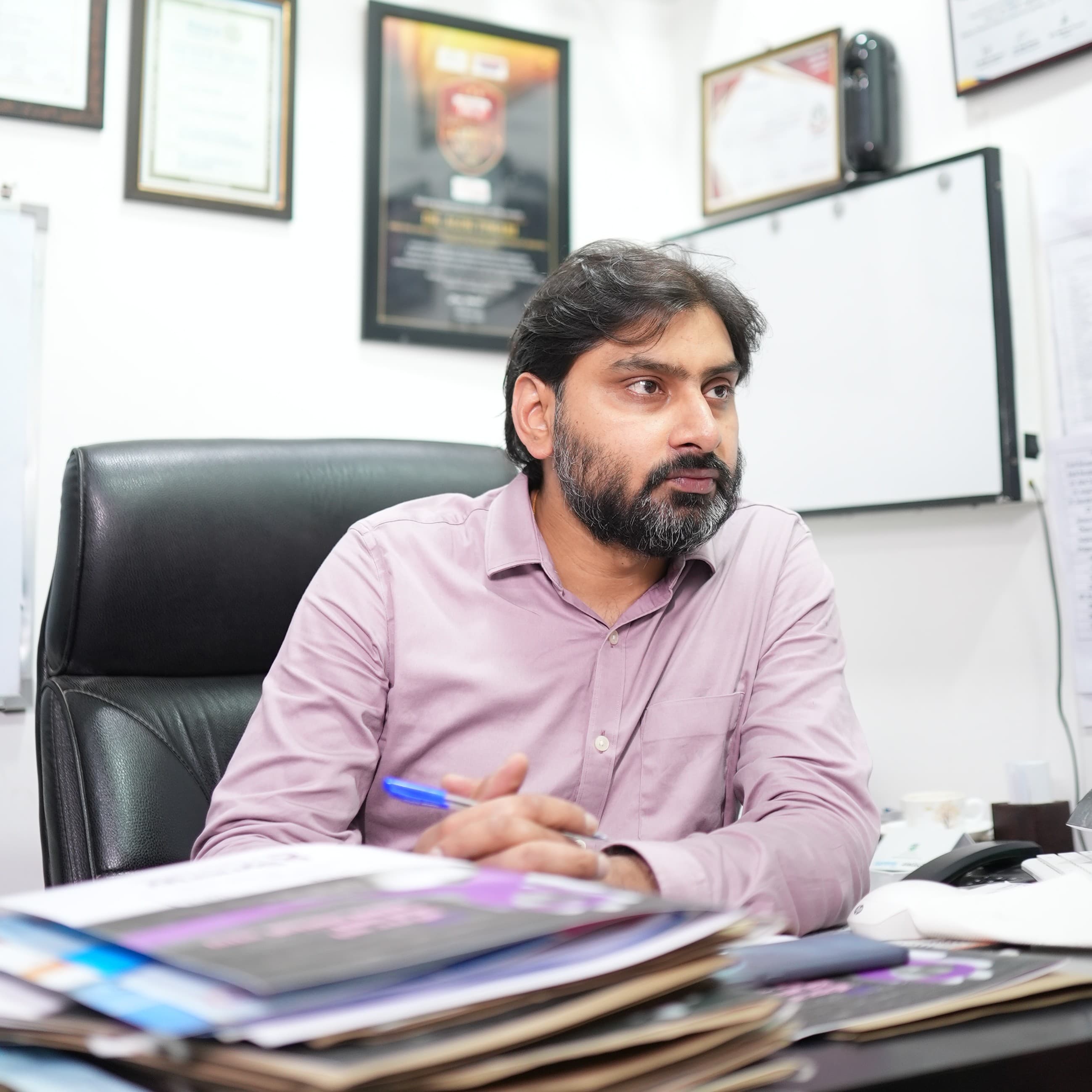 Dr. Alok Tiwari